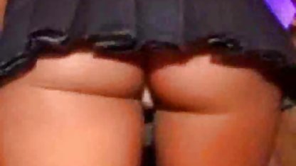 آماتور فیلمهای سکسی دختران زیبا دوست پسر کمک می کند تا دوست دختر, جلق زدن با dildo بزرگ