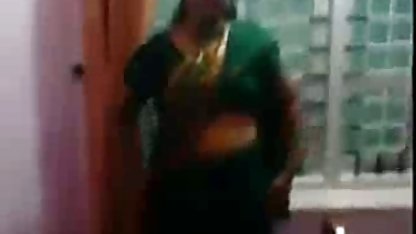 دختر کثیف سکس زیبا hd در آشپزخانه